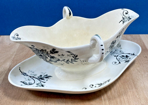 Antique earthenware sauce - , pan