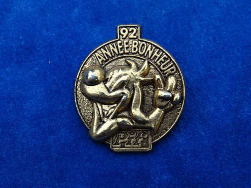 Pin badge pif - -,
