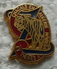 PIN'S MILITAIRE DU CEC 9 ZOUAVE DE GIVET