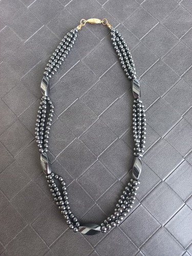 Collier hématite - en,