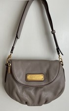 EUC Marc Jacobs "New Q" Mini