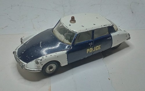 Dinky toys ancien 530 - toys,