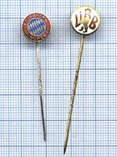 Lot pin 2 - pin's, insignes