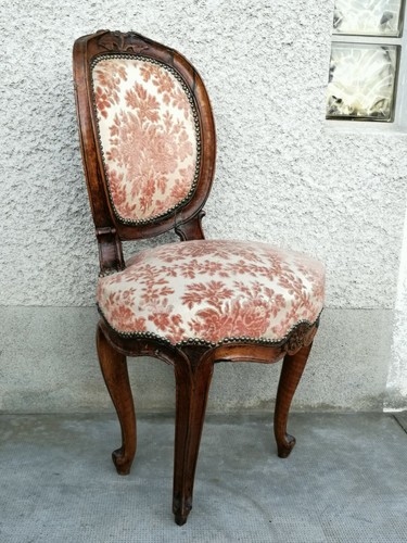Ancienne chaise art populaire