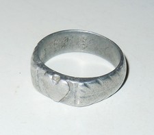 ARTISANAT DE TRANCHEES - BAGUE DE POILU 14 / 18 CISELÉE COEUR  - WWI