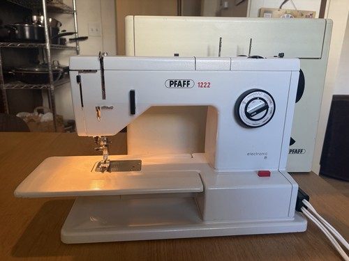 Pfaff 1222 vintage - 1222, german