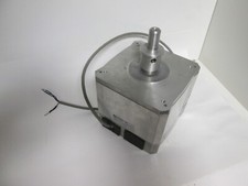 Moteur à aimants premanent