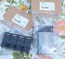 2x Schneider Electric LV429516 cache-borne court 4P NSX100-250 . Lot de 2