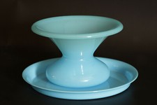 Ensemble en opaline bleu vasque et plateau