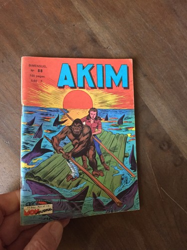 Petit format akim mon - petit,