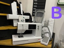 Machine à coudre et à broder Bernette B79