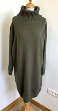 robe T42 pull gros col roulé