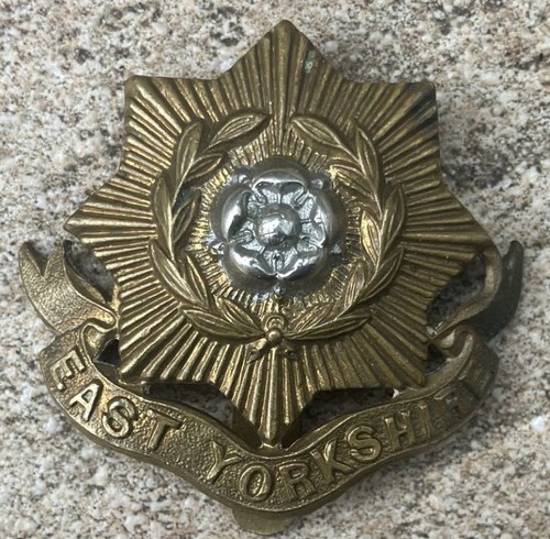 Cap badge ww1 east - cap,