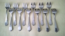 12 Fourchettes à huitres Acier Inoxydable Guy Degrenne    NOUVEAU