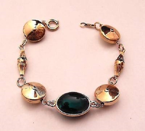 Très joli bracelet bijou - très,