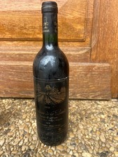 Bouteille de vin Saint Emilion 1990