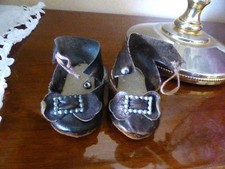 Paire de chaussures de poupée ancienne signées Léon Prieur 5,5 x 3,50