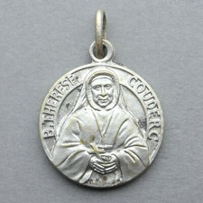 French, Antique Religious Medal. Thérèse Couderc. Veni Lumen Cordium. Pendant.