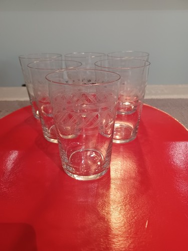 Gobelets graves verre - gobelets,
