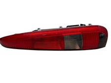 Feu arriere principal droit