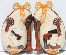 PAIRE DE BOUQUETIERES EN FAIENCE DE QUIMPER - BINIOUS - HB QUIMPER - H. 22 cm