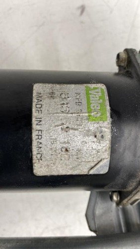 Moteur essuie glace avant