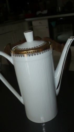 Belle cafetiere haute - cafetiere,
