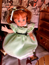 ancienne poupee marie francoise Mode et travaux avec tenue neuve mariquita