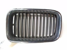 Calandre gauche BMW SERIE 3 E36 TOURING BREAK 51138206609