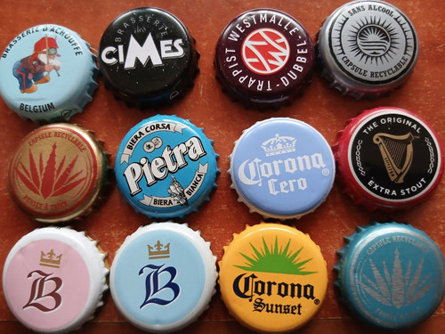 Lot capsules de biere - de, 12