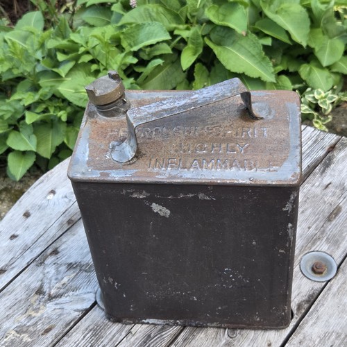 04m11 ancien bidon - ancien, jerrycan