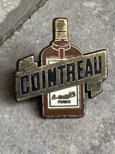 Pin cointreau coinderoux - pin’s,