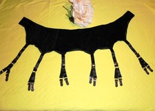 Porte-jarretelles, «12