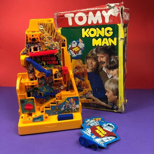 Vintage tomy kong man pin - kong,