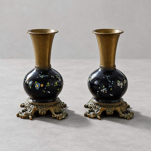 Paire petits vases - paire, anciens