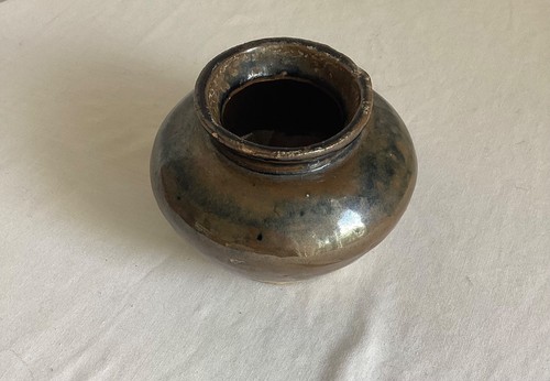 Pot ancien terre - terre, email
