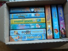 Lot de 9 cassettes VHS Walt Disney + catalogue général automne 1994