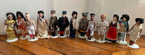 Poupées porcelaine ethnies - poupées,
