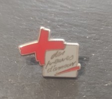 pins arthus bertrand Croix