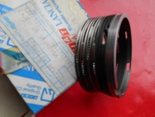 JEU DE SEGMENTS MOTEUR NEUFS