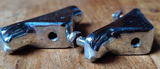 attache support de pied de tom