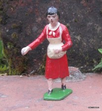 BF PLOMB CREUX - PERSONNAGES DE LA FERME / FIGURINE FERMIERE  NO QUIRALU CL HR