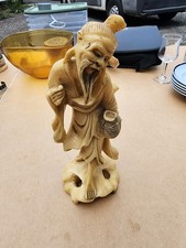 Statuette asiatique ancienne – Sage chinois sculpté – Os ? Corne ? Résine ?