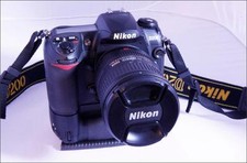 NIKON D200 DSLR, Nikon18-200mm