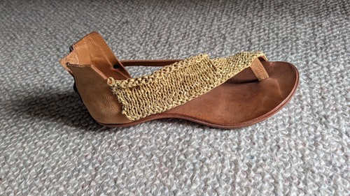Cydwoq felis sandals - felis,