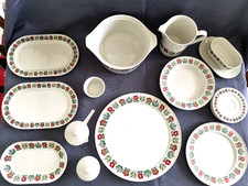 VILLEROY BOCH ANNEE 70 SERVICE TABLE PICHET PLAT SAUCIERE