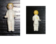Fève ancienne Bébé cheveux blonds hauteur 2,9 cm