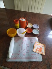 Dinette Tupperware.Divers Ustensiles Pour Patisserie Et Autres Contenants