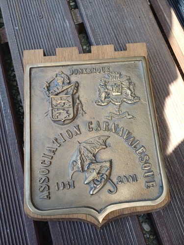 Blasson bronze carnavalesque - bronze,