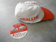 CASQUETTE  DE RALLYE A  DAMIER ROUGE BLANC  COTON + STICKERS 